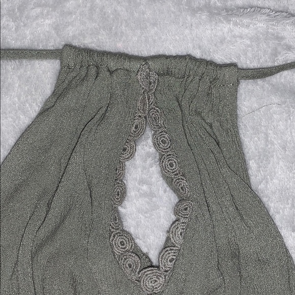 Olive Green Charlotte Russe Halter Top - Picture 4 of 4